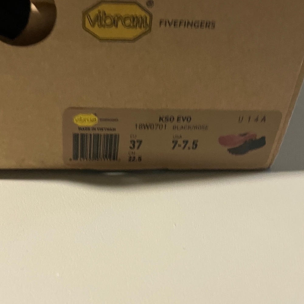 Vibram FiveFingers Shoes in Black and Rose